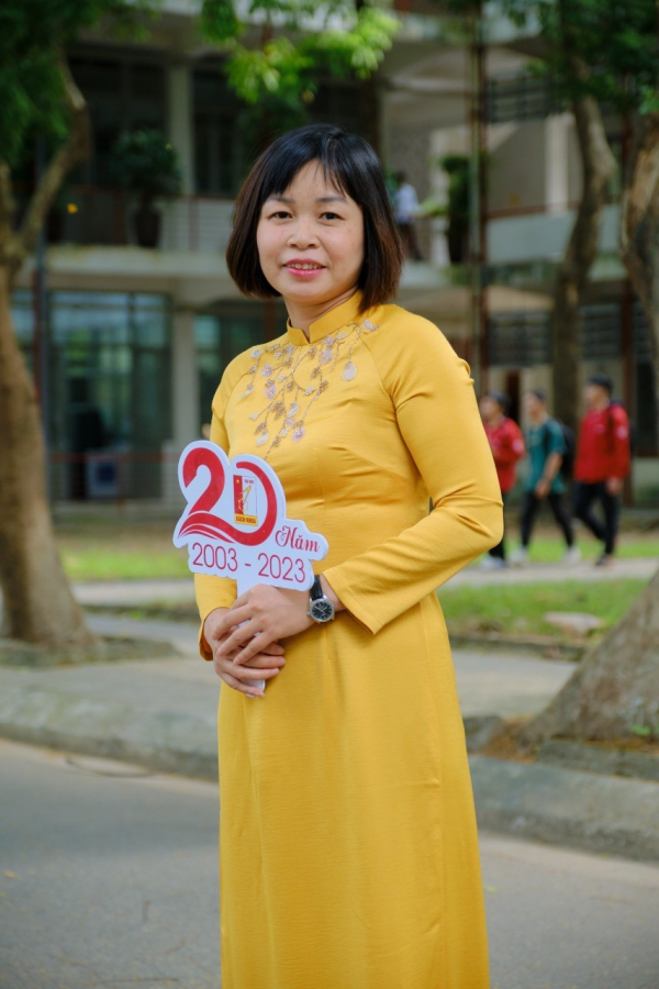 Khám Phá Niềm Vui và Sự Gắn Bó Trong Công Việc: Chia Sẻ Của Chị Vương Thị Thanh Loan