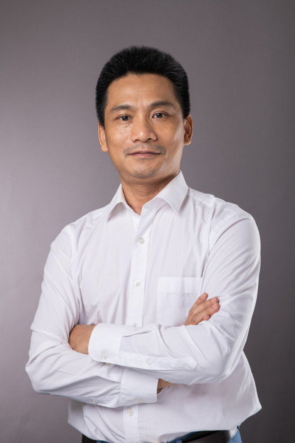 Assoc. Prof. Dr. VAN DINH SON THO