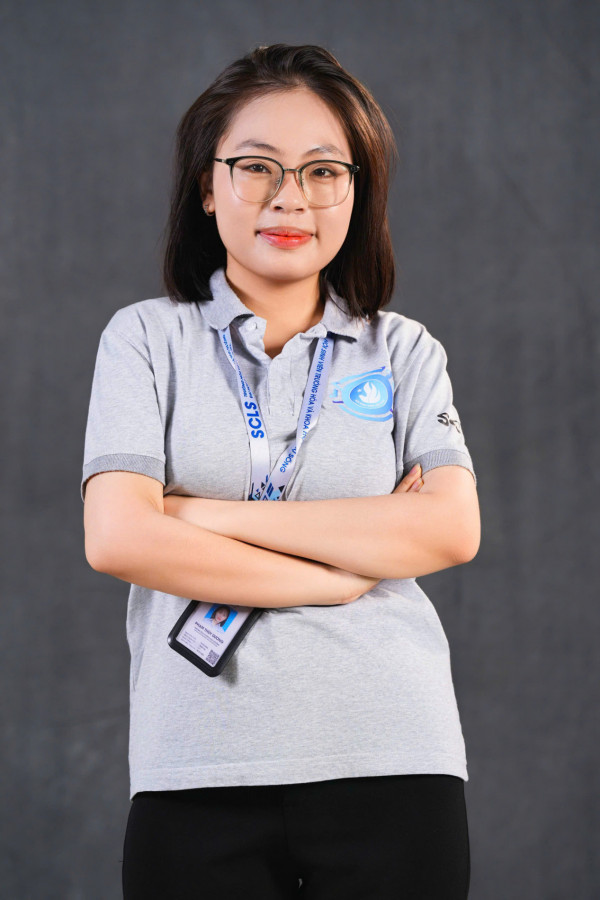 sinh viên Phạm Thùy Dương