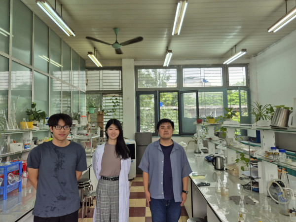 Thực tập thú vị của sinh viên Nhật Bản tại Trường Hóa và Khoa học Sự sống, ĐHBK Hà Nội