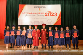 Lễ trao bằng Tiến sĩ của Đại học Bách Khoa Hà Nội năm 2023