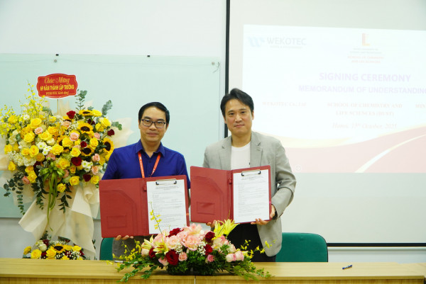 School of Chemistry and Life Science Receives Automatic Wastewater Monitoring System from WEKOTEC (Korea)