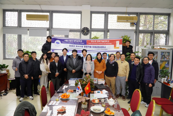 Members of the two side took memorable photos at the event.