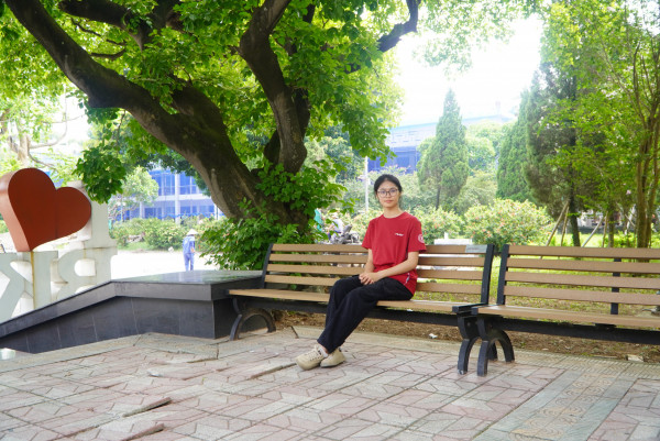 Nguyễn Phương Anh, sinh viên K69, ngành Hóa học (CH2), trường Hóa và Khoa học Sự sống, Đại học Bách khoa Hà Nội.