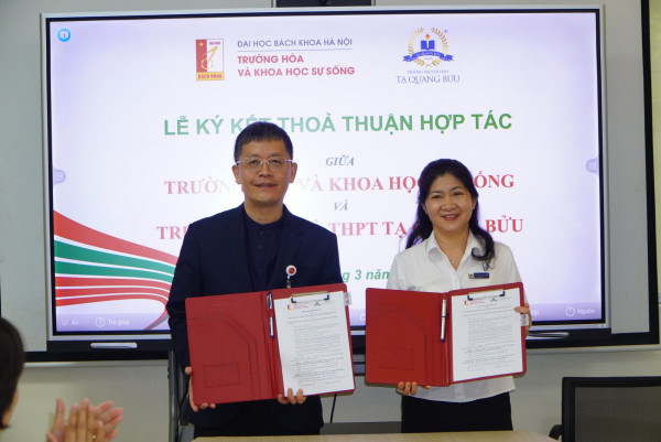 Tăng cường liên kết giáo dục STEM: Trường Hóa và Khoa học Sự sống ký kết hợp tác chiến lược với Trường THCS & THPT Tạ Quang Bửu