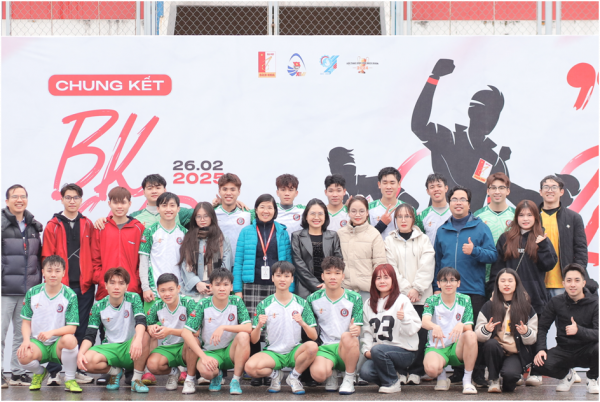 Đội bóng SCLS giành ngôi Á quân giải bóng đá nam BKCUP 2024